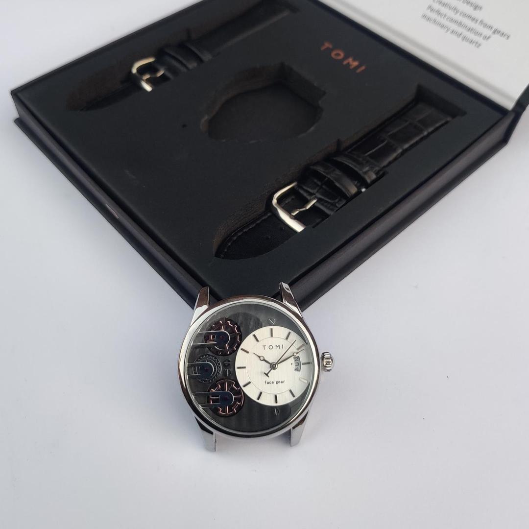 Tomi leather watch with 2 Straps